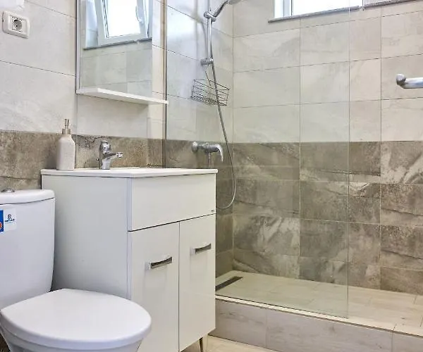 Smarald 2 Apartman *