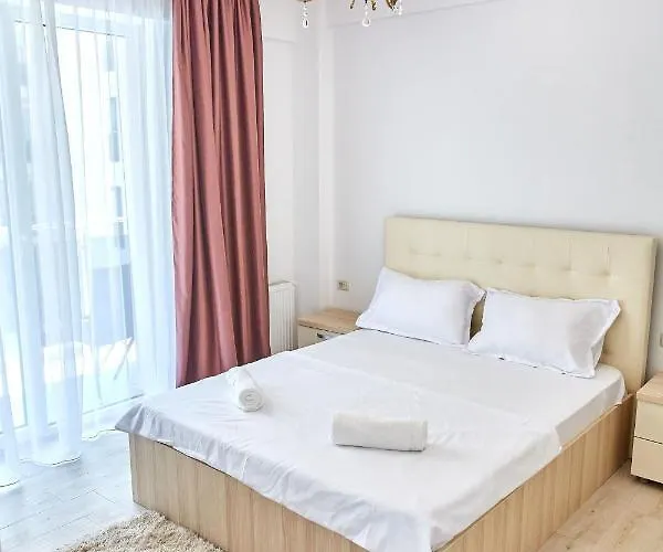 Smarald 2 * Năvodari